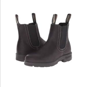 Blundstone Chelsea Boots - Black, Size 9